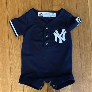 NY Yankees Outifit